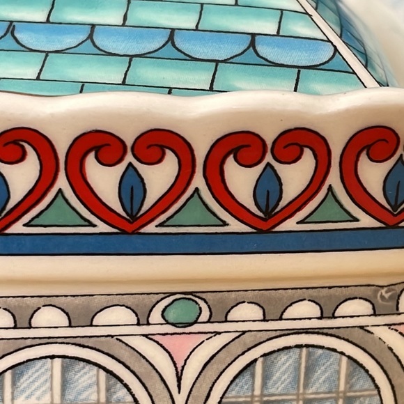 Windsor "A Round of Golf" Ceramic Teapot Collectible - Picture 7 of 11